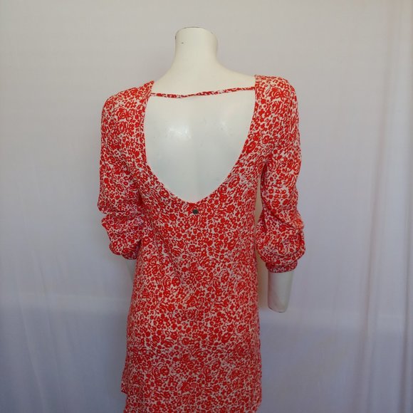 Billabong red and white floral boho backless long sleeve 100% rayon Size M - Picture 2 of 9